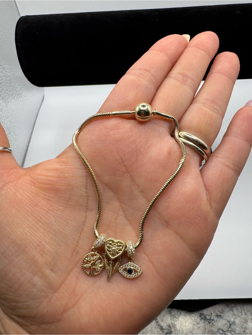 10K Gold Charm Bracelet with Heart Pendants size 71/4. AVAILABLE ON ANYSSHOP.com